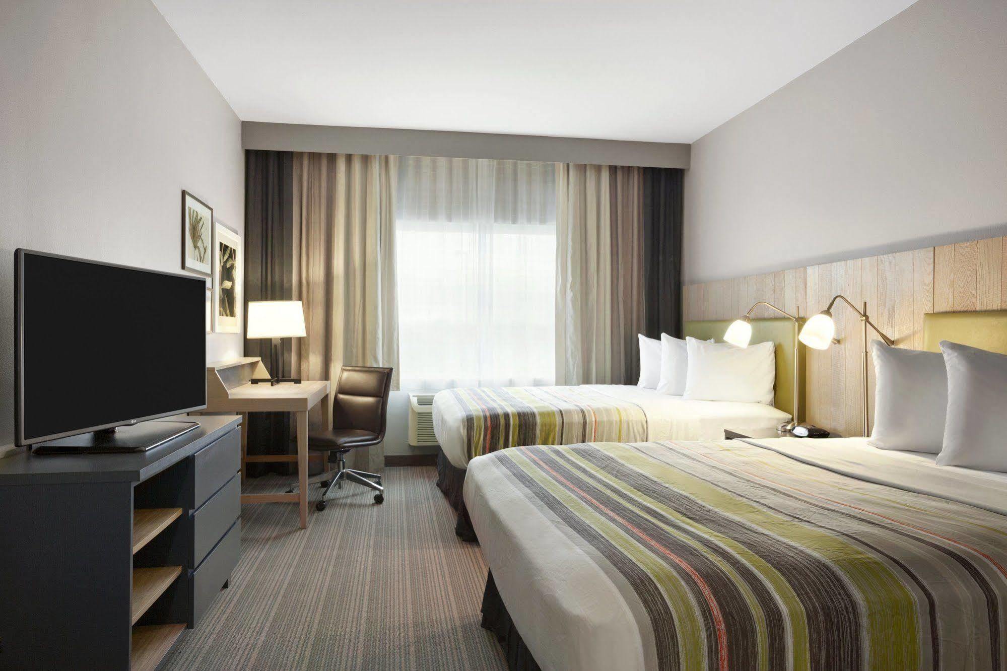 Country & By Radisson, Hotel Prairie du Chien